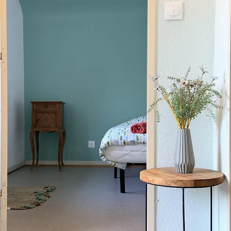 Le Suspendu Holiday home *